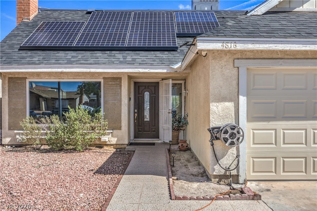 4816 Castle Rock, Las Vegas, NV 89147