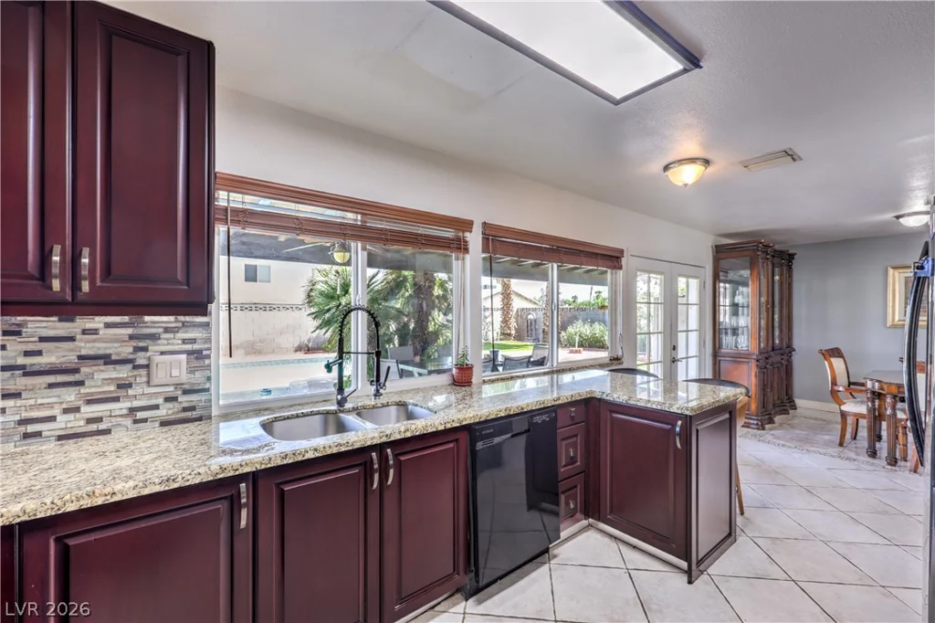 4816 Castle Rock, Las Vegas, NV 89147