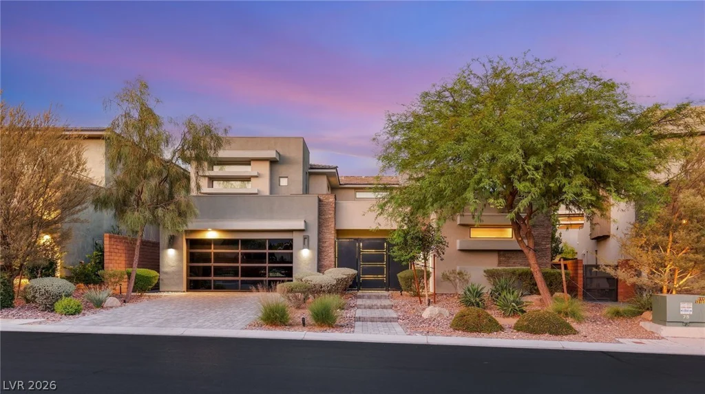38 Grey Feather, Las Vegas, NV 89135