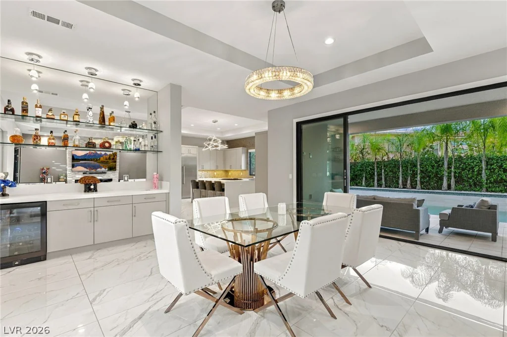 38 Grey Feather, Las Vegas, NV 89135