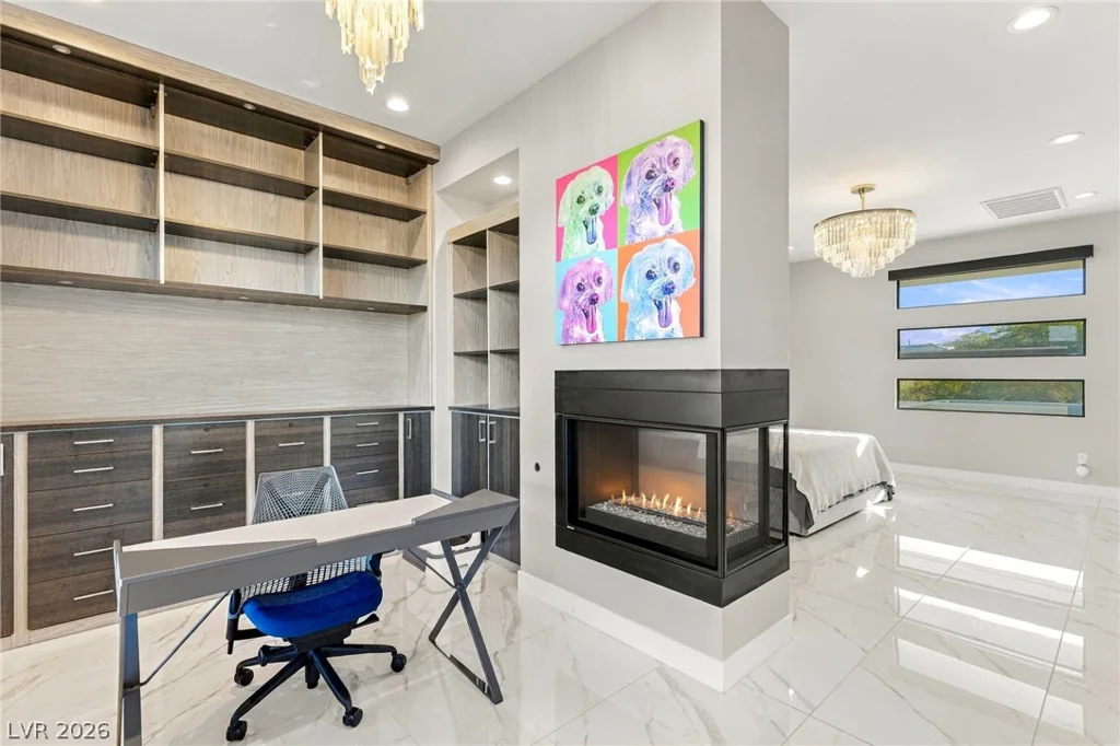 38 Grey Feather, Las Vegas, NV 89135