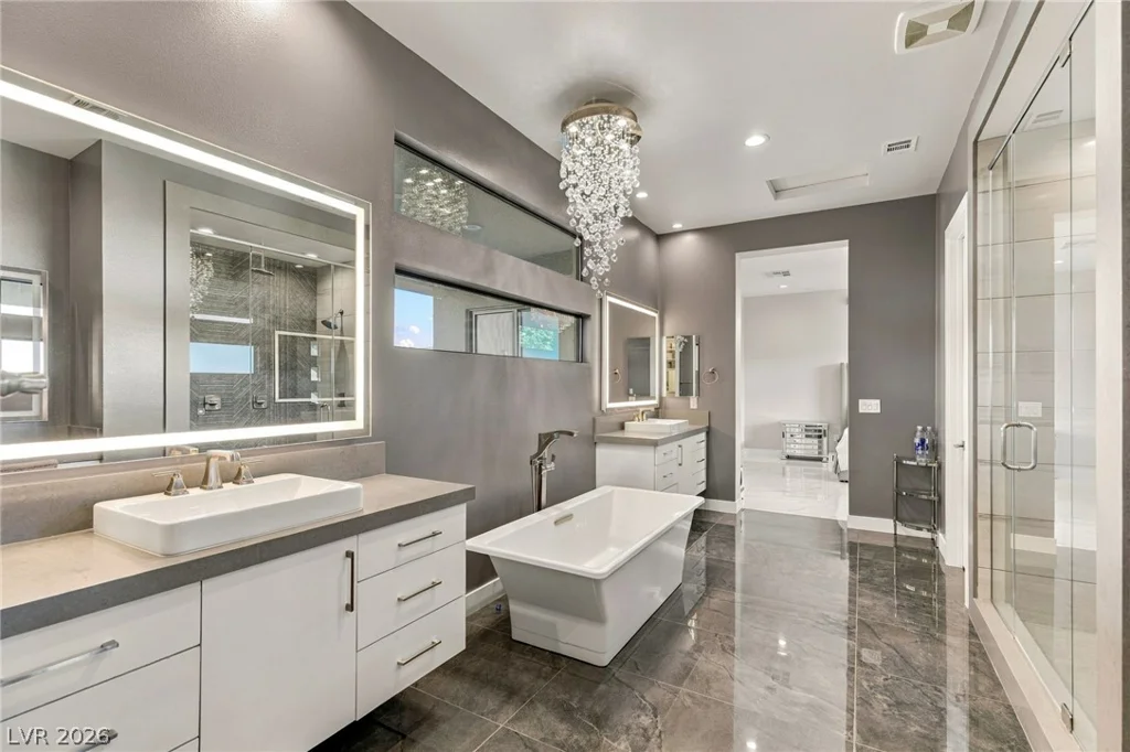 38 Grey Feather, Las Vegas, NV 89135