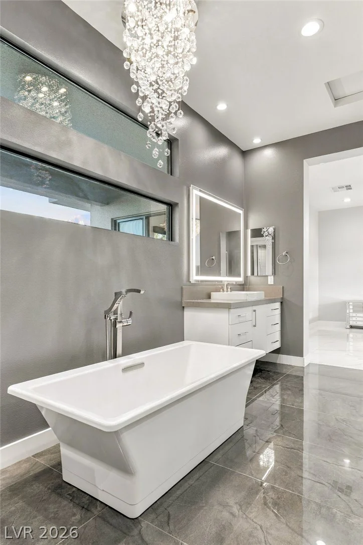 38 Grey Feather, Las Vegas, NV 89135