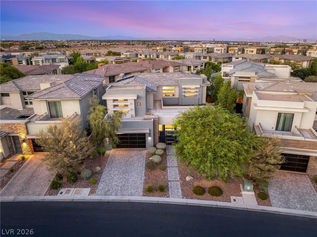 38 Grey Feather, Las Vegas, NV 89135