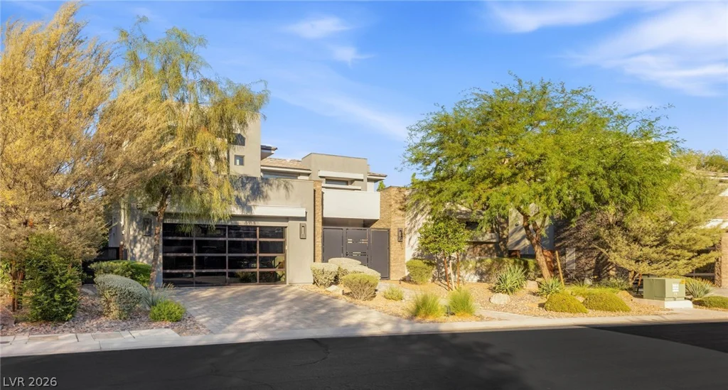 38 Grey Feather, Las Vegas, NV 89135
