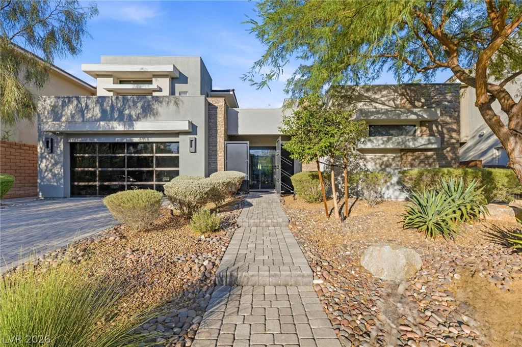38 Grey Feather, Las Vegas, NV 89135