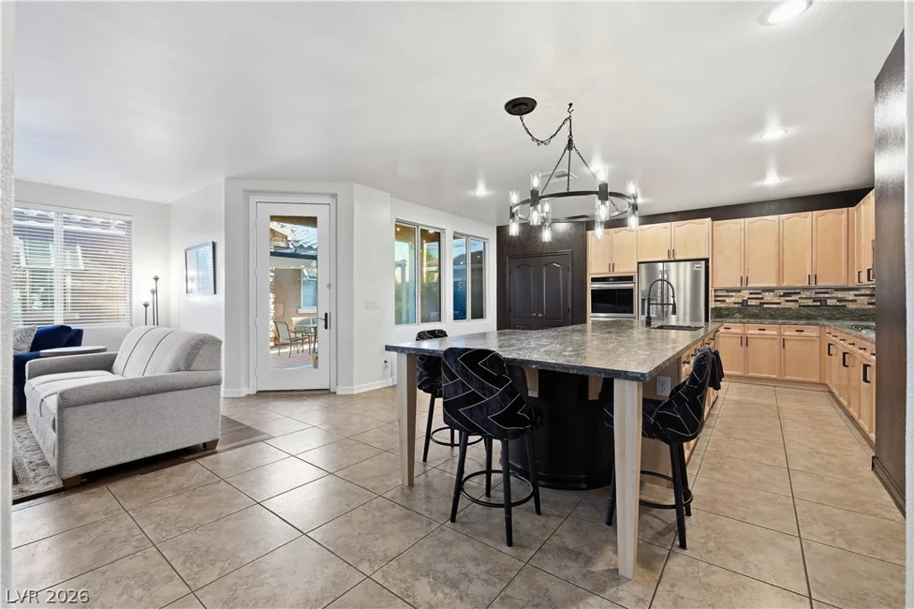 7572 Desertscape, Las Vegas, NV 89178