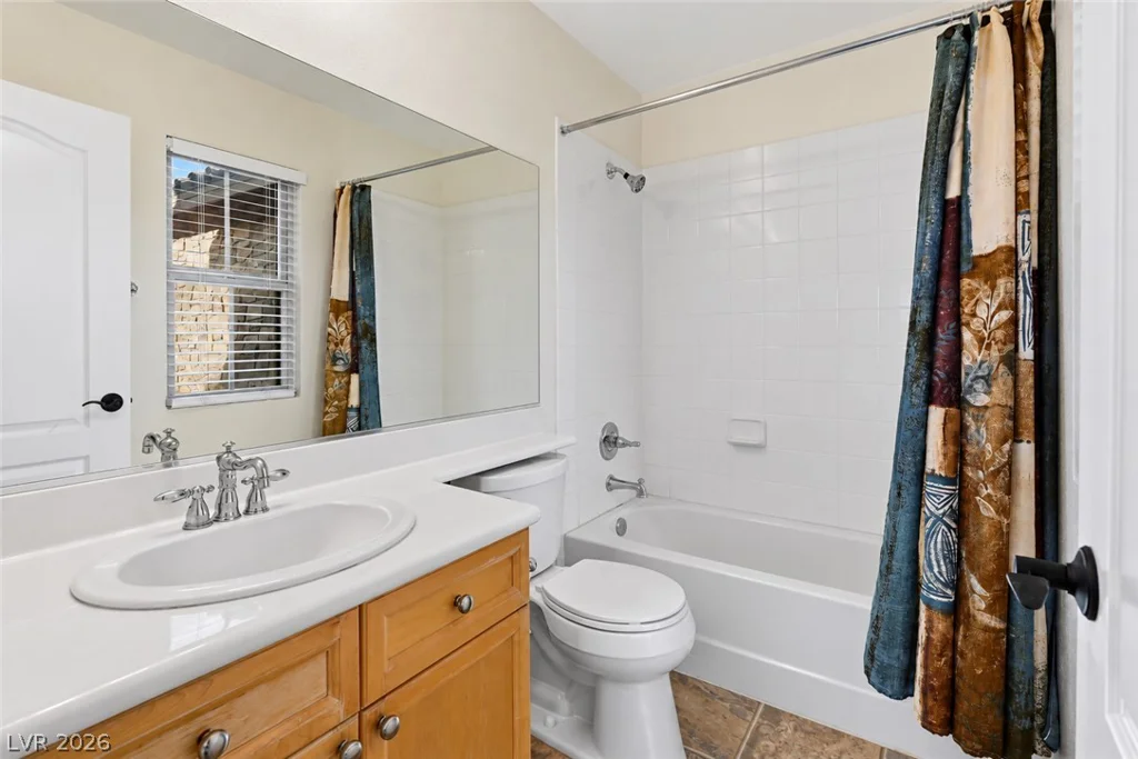 7572 Desertscape, Las Vegas, NV 89178