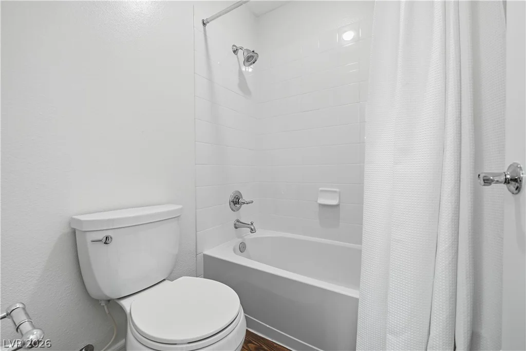 7572 Desertscape, Las Vegas, NV 89178