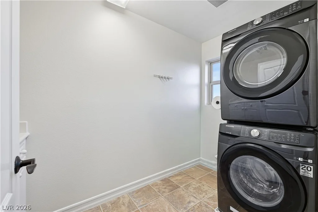 7572 Desertscape, Las Vegas, NV 89178