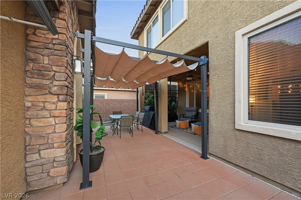 7572 Desertscape, Las Vegas, NV 89178