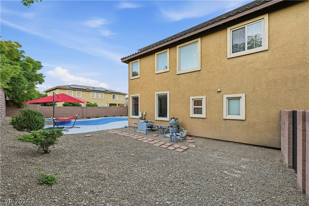 7572 Desertscape, Las Vegas, NV 89178