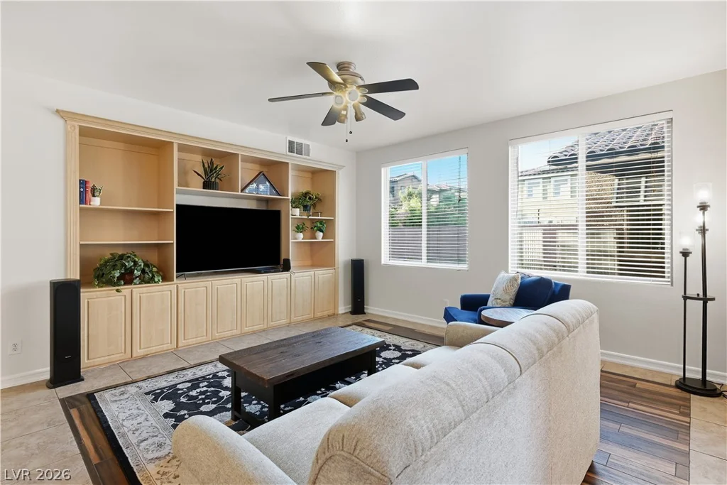 7572 Desertscape, Las Vegas, NV 89178