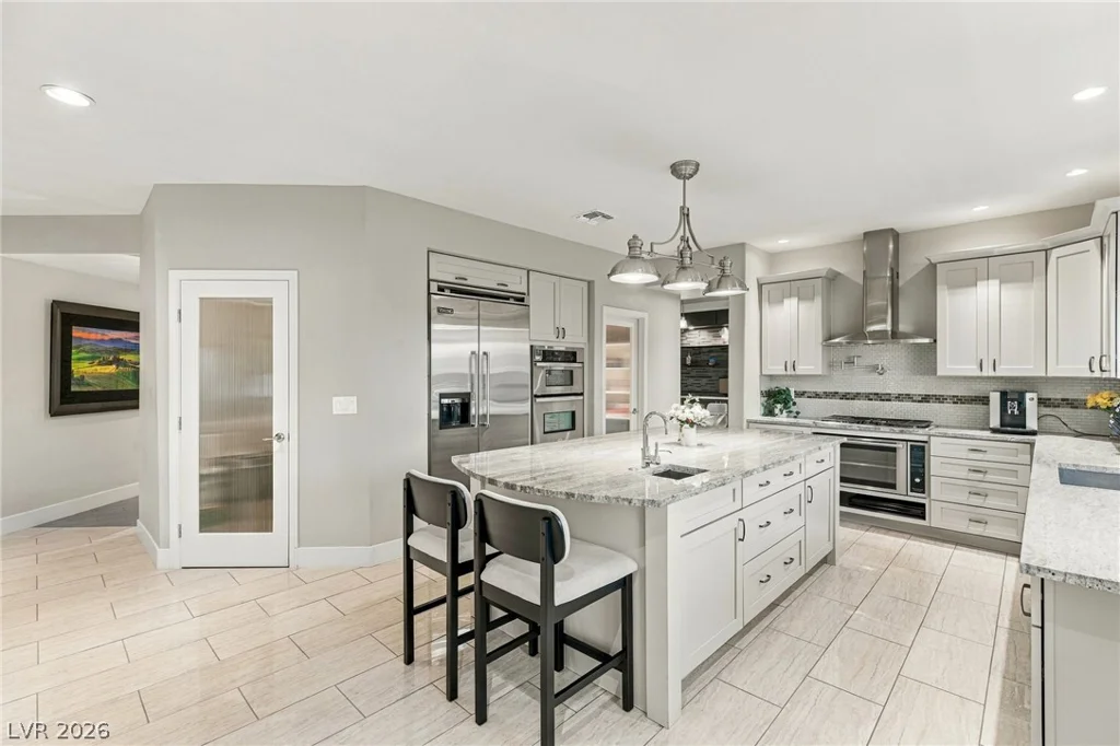 2060 Palm Canyon, Las Vegas, NV 89117