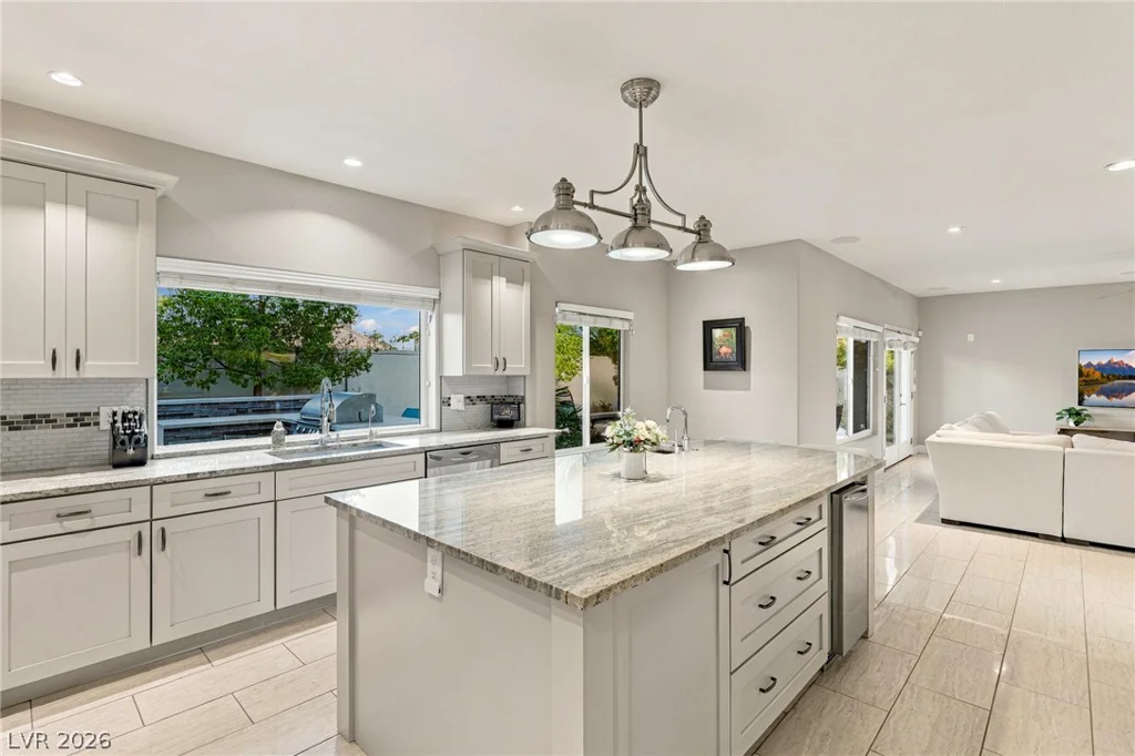 2060 Palm Canyon, Las Vegas, NV 89117