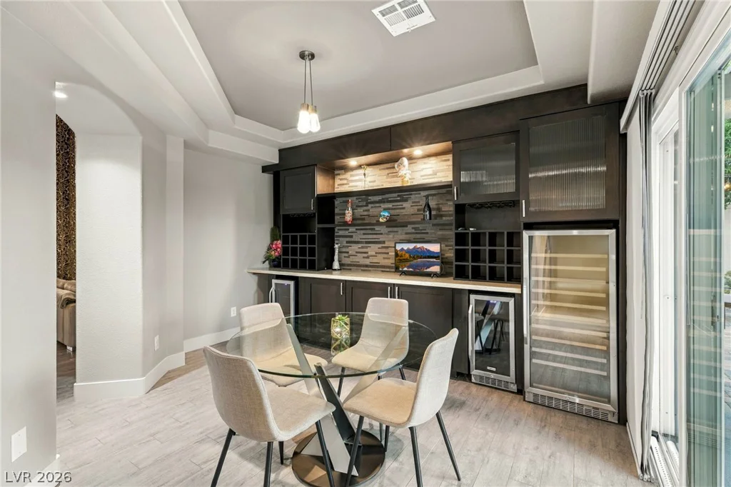 2060 Palm Canyon, Las Vegas, NV 89117