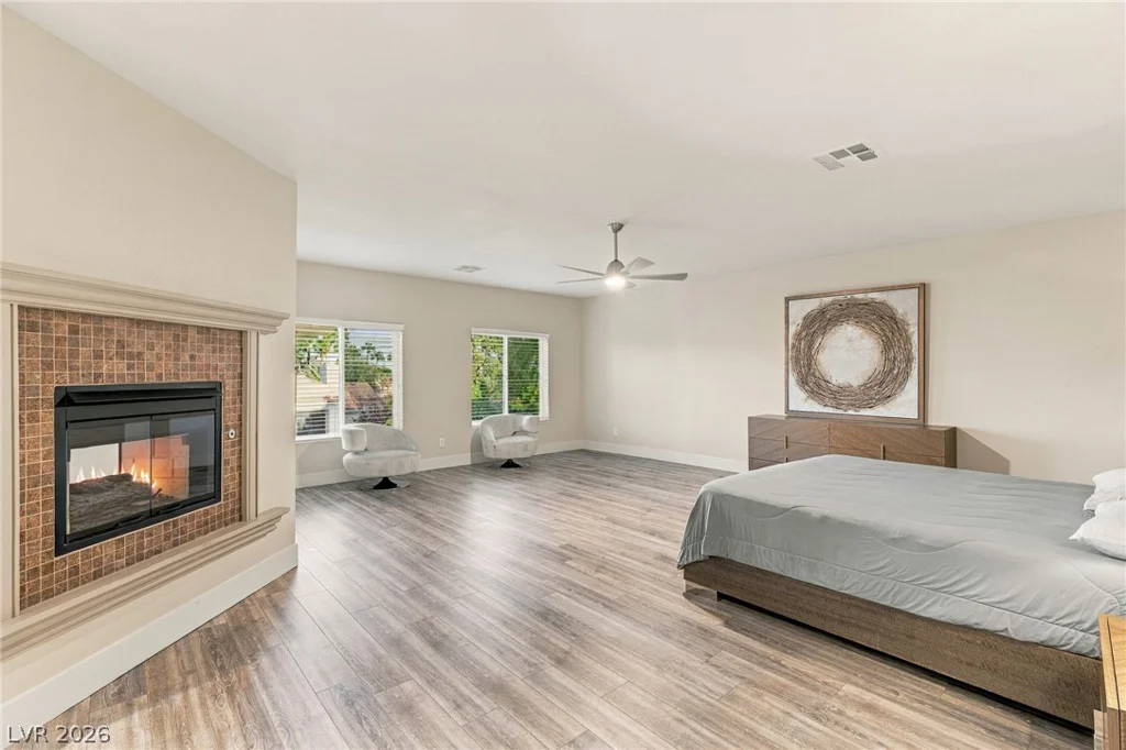 2060 Palm Canyon, Las Vegas, NV 89117