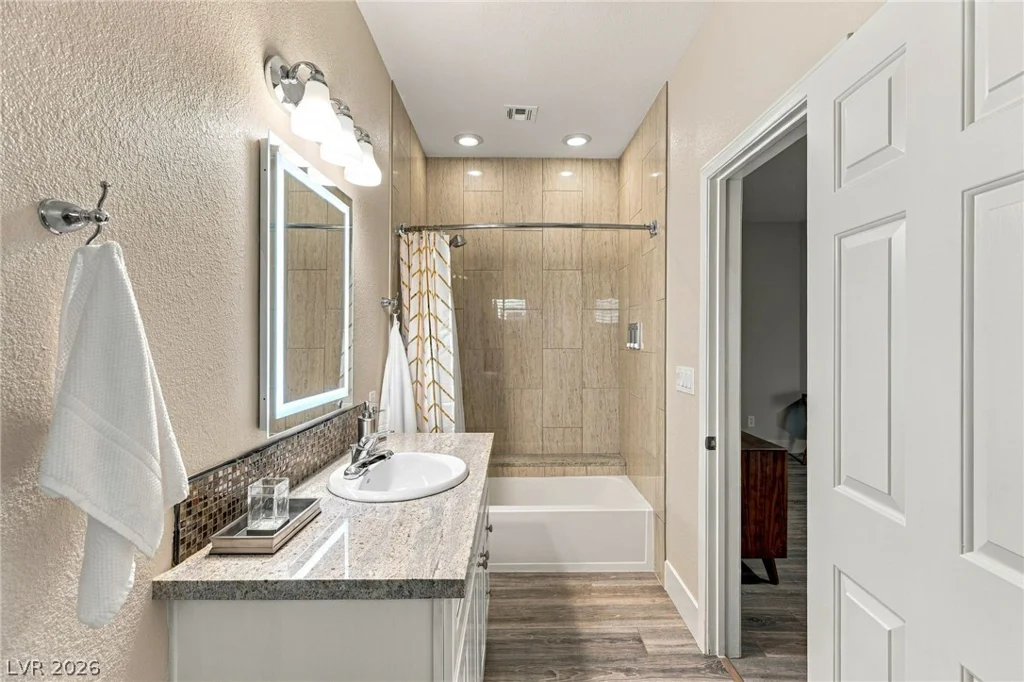 2060 Palm Canyon, Las Vegas, NV 89117