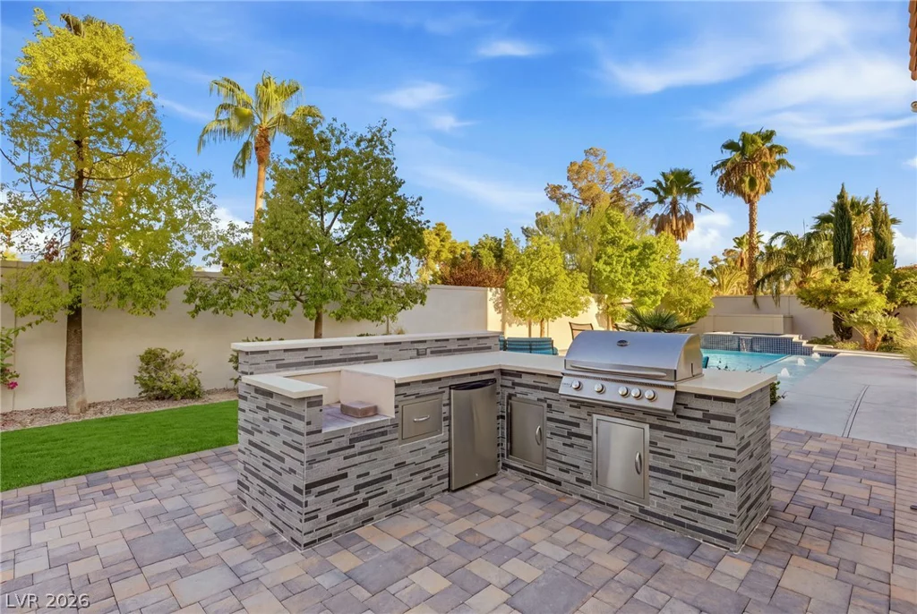 2060 Palm Canyon, Las Vegas, NV 89117