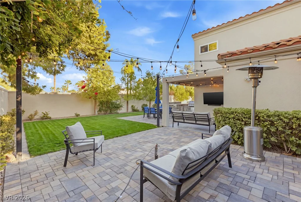 2060 Palm Canyon, Las Vegas, NV 89117