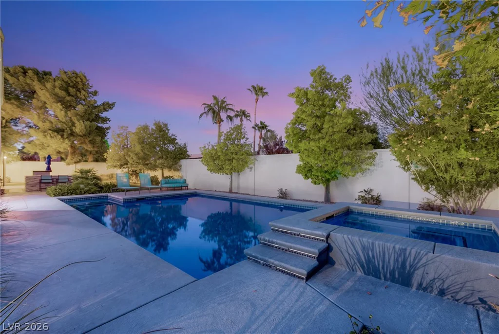 2060 Palm Canyon, Las Vegas, NV 89117