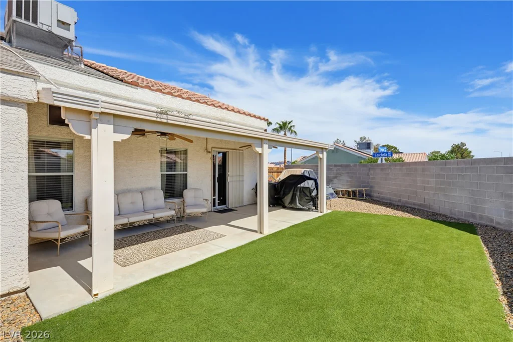3211 Panamint, North Las Vegas, NV 89032