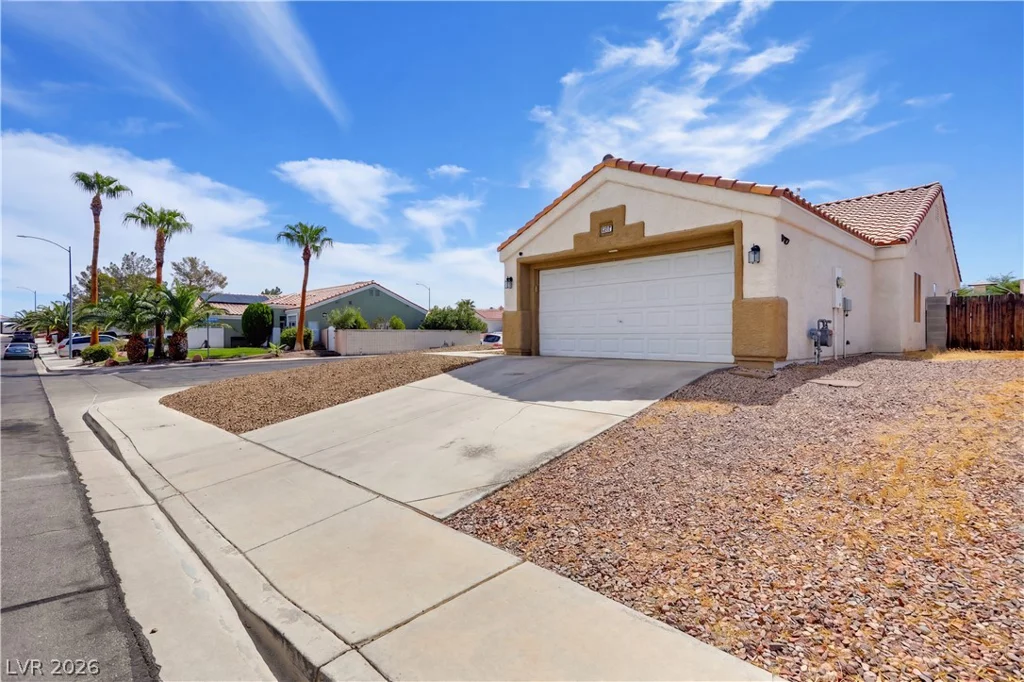 3211 Panamint, North Las Vegas, NV 89032