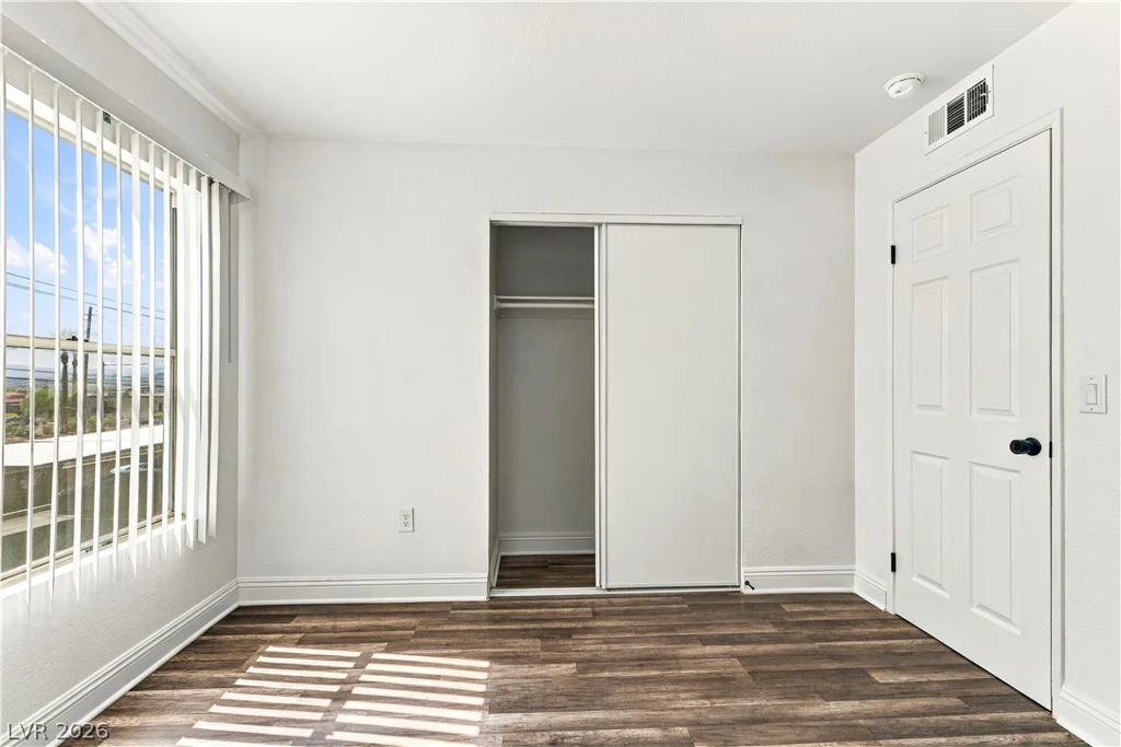 6800 Lake Mead, Las Vegas, NV 89156