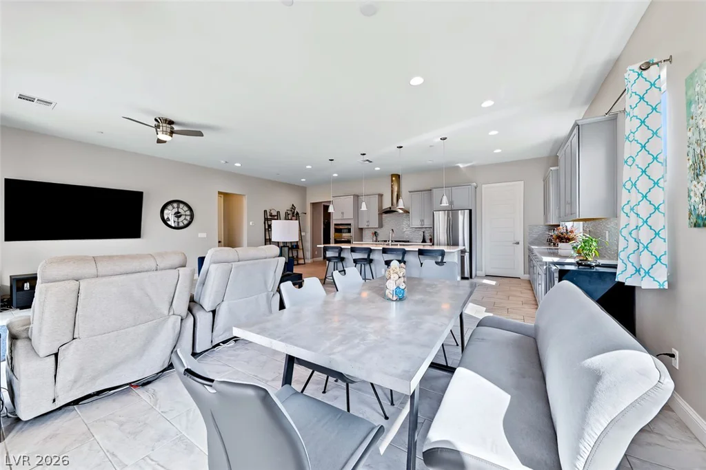 597 Cadence Vista, Henderson, NV 89011