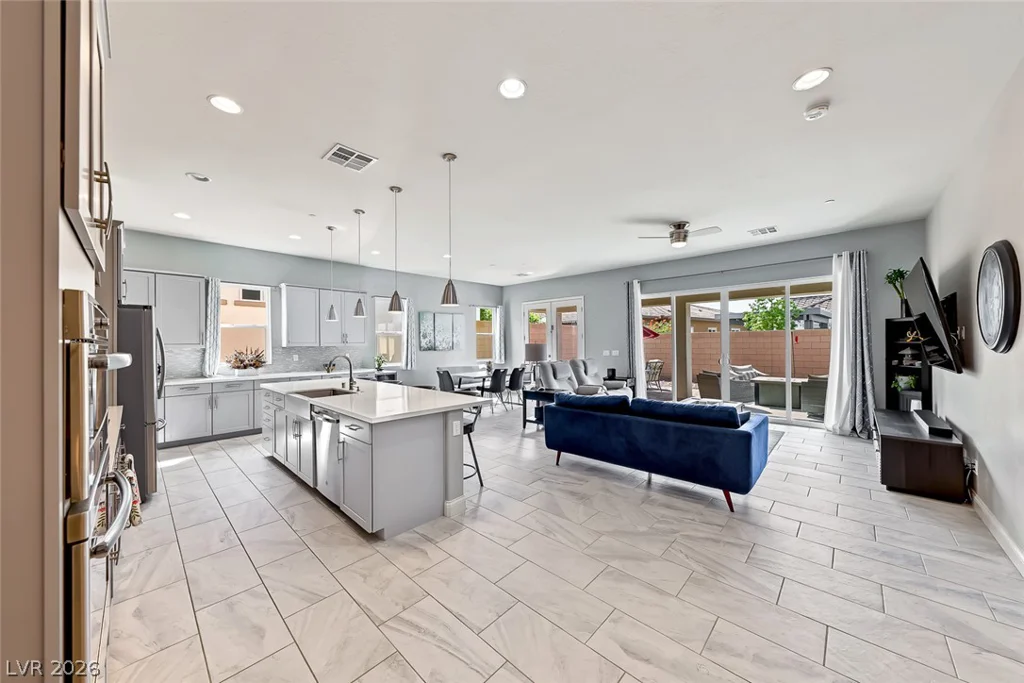 597 Cadence Vista, Henderson, NV 89011
