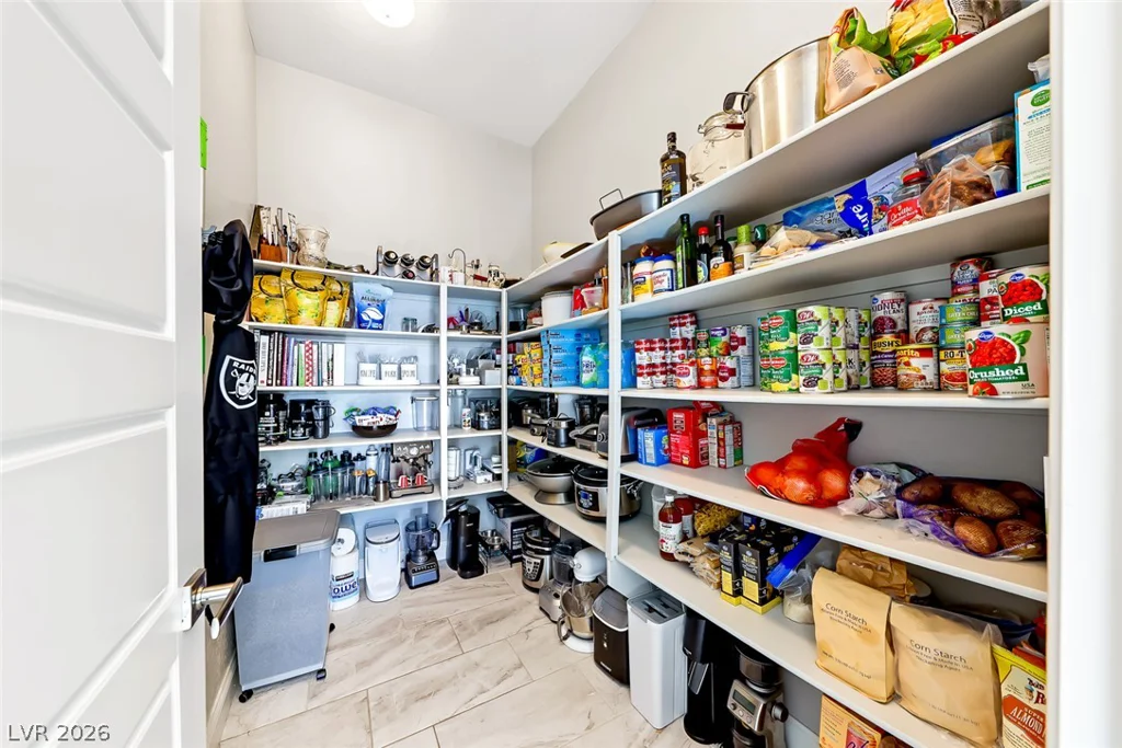 597 Cadence Vista, Henderson, NV 89011