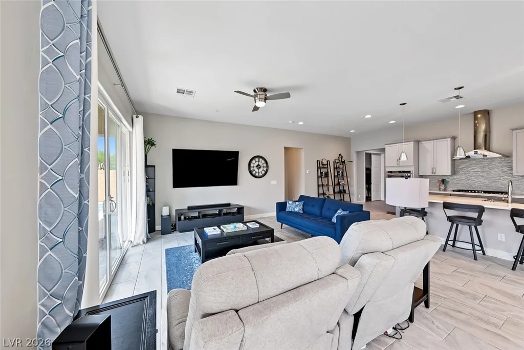 597 Cadence Vista, Henderson, NV 89011