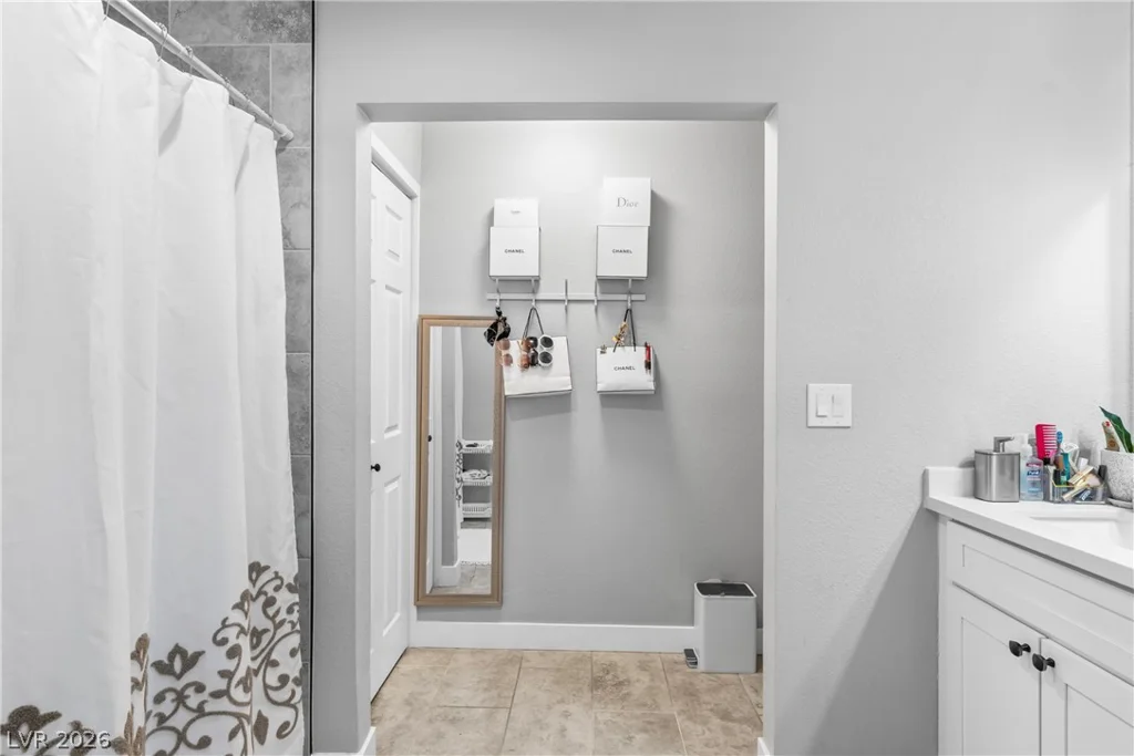 3047 Downing, Las Vegas, NV 89121
