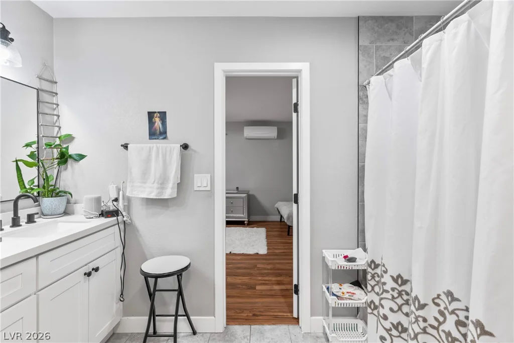 3047 Downing, Las Vegas, NV 89121