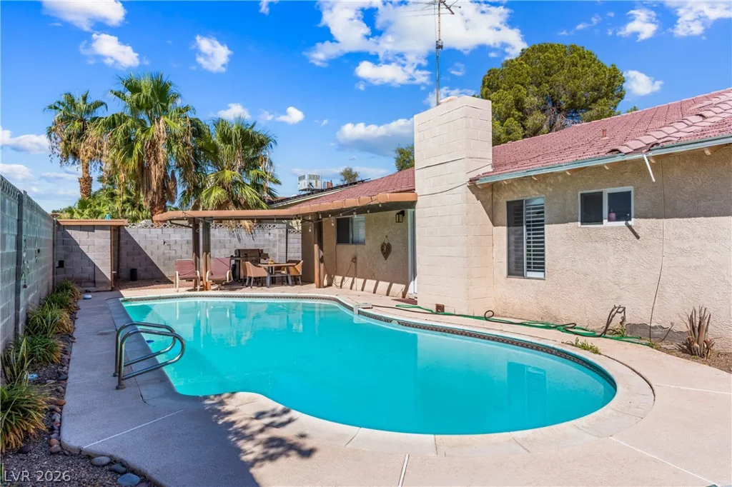 3047 Downing, Las Vegas, NV 89121