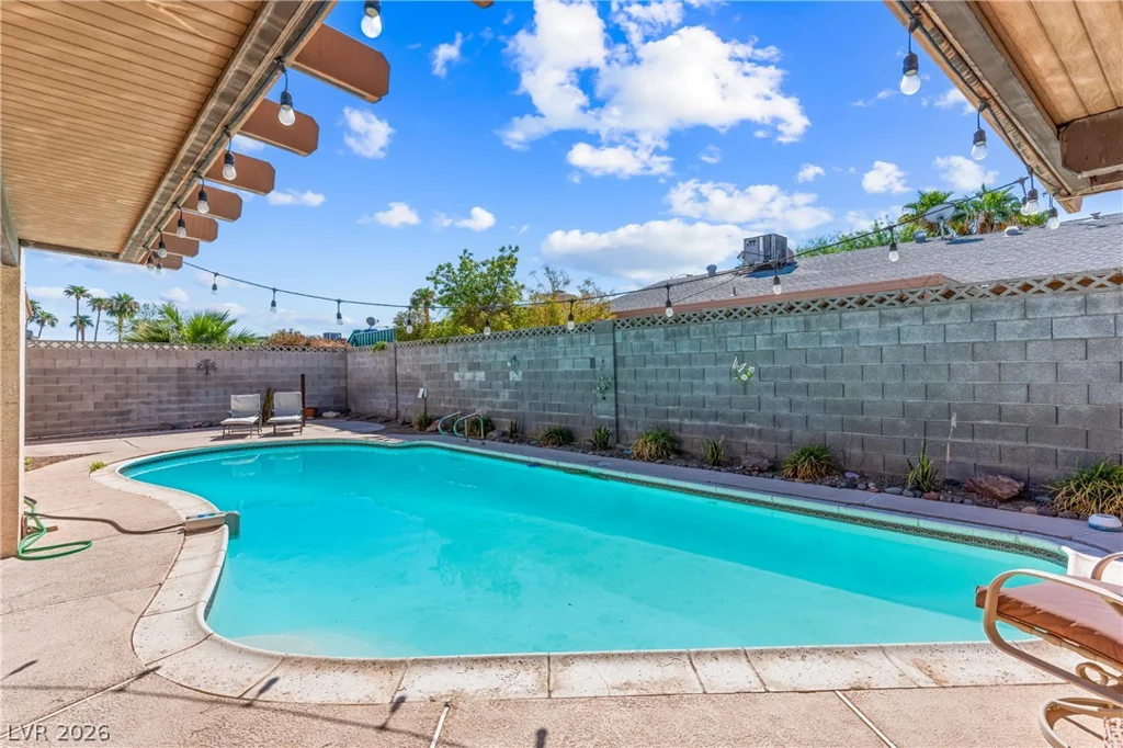 3047 Downing, Las Vegas, NV 89121
