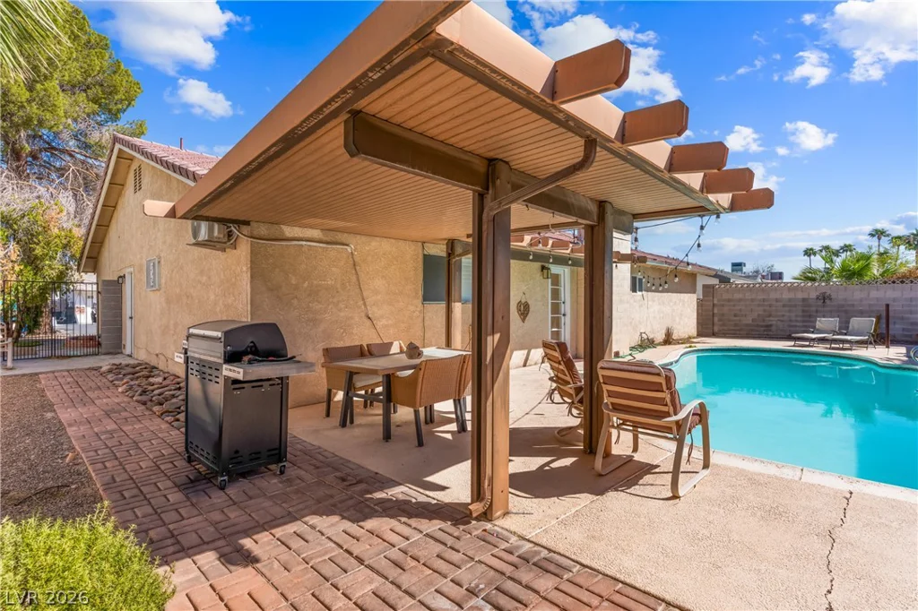 3047 Downing, Las Vegas, NV 89121