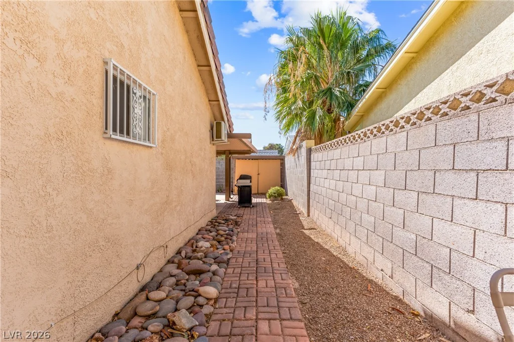 3047 Downing, Las Vegas, NV 89121