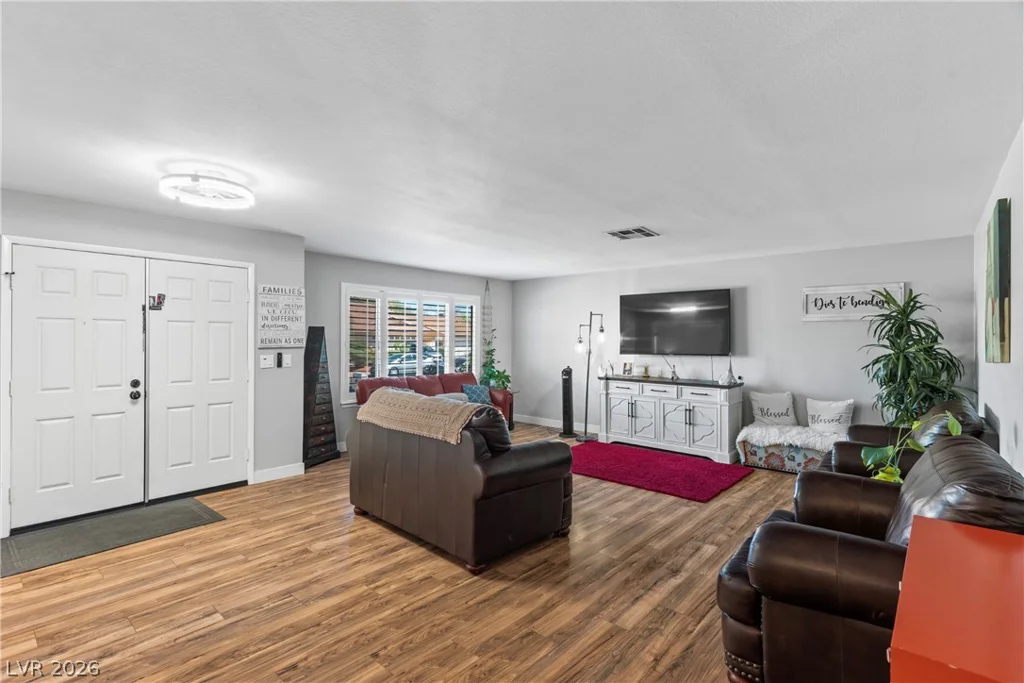 3047 Downing, Las Vegas, NV 89121