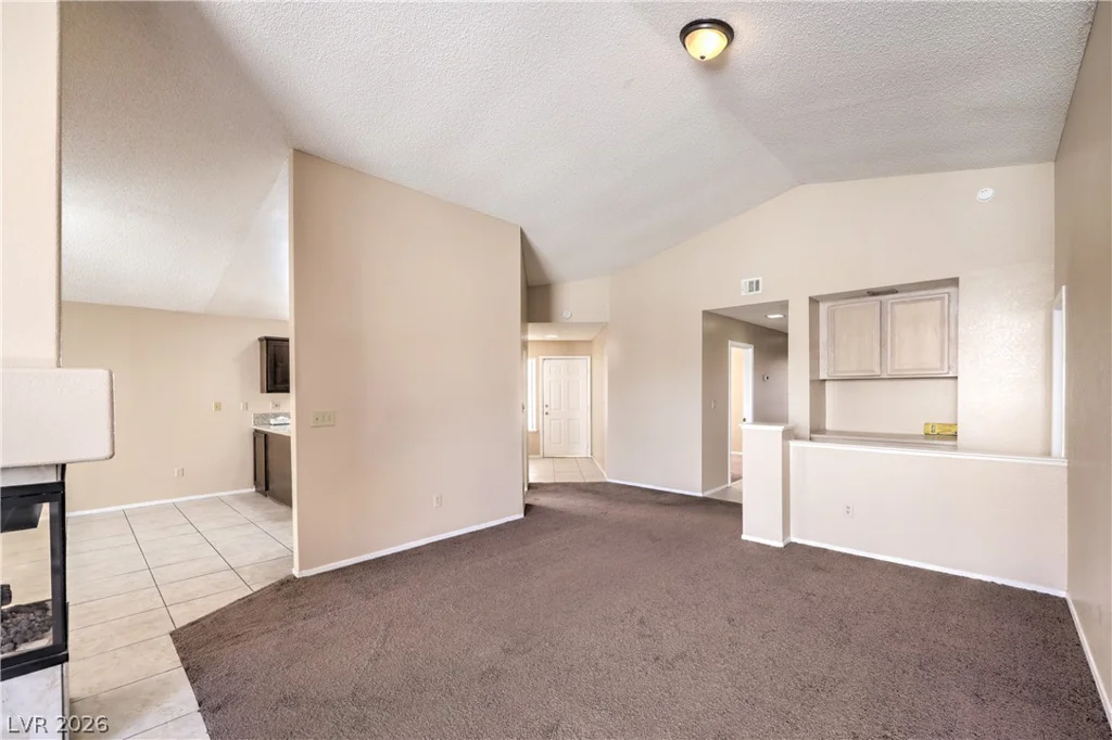 9824 Russett Wood, Las Vegas, NV 89117