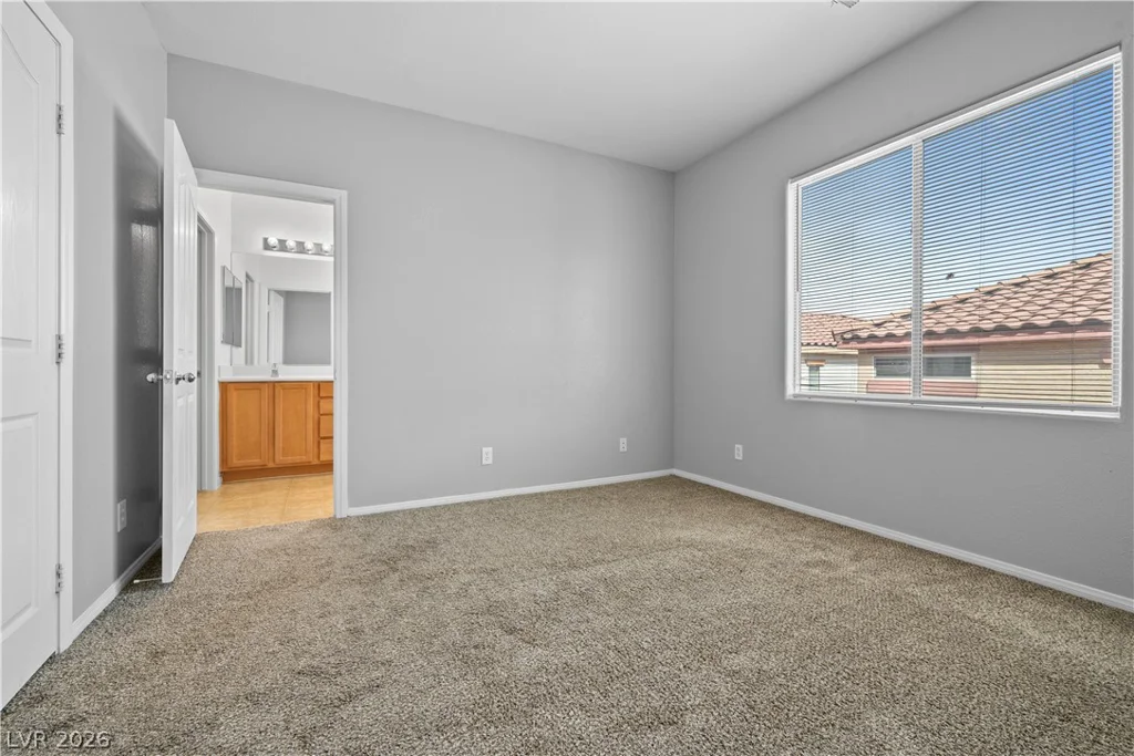 7208 Glen Shire, Las Vegas, NV 89149