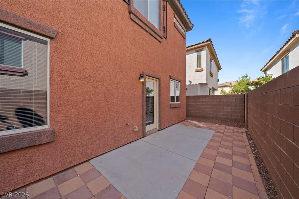 7208 Glen Shire, Las Vegas, NV 89149