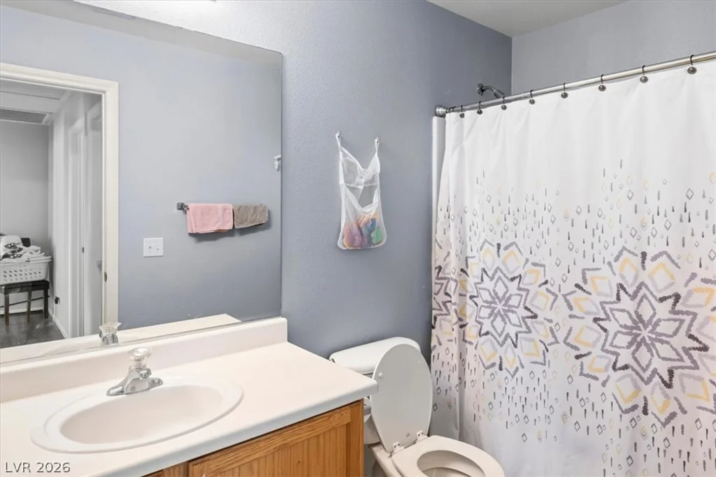 9054 Hilverson, Las Vegas, NV 89148