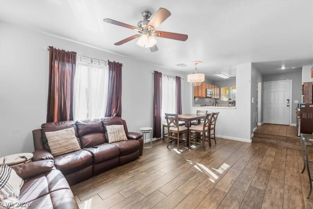 9054 Hilverson, Las Vegas, NV 89148