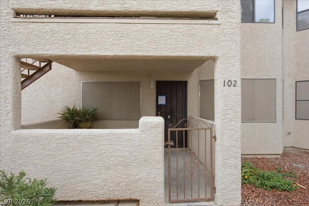 753 Rock Springs, Las Vegas, NV 89128