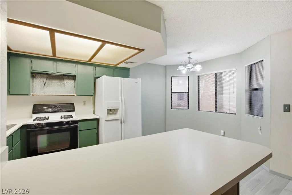 753 Rock Springs, Las Vegas, NV 89128