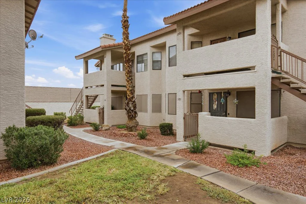 753 Rock Springs, Las Vegas, NV 89128