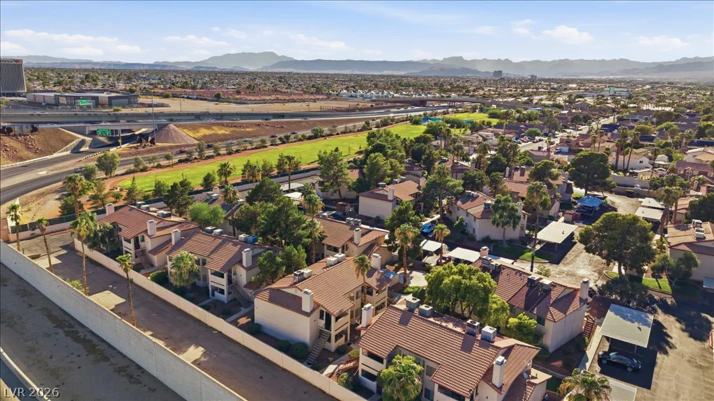 753 Rock Springs, Las Vegas, NV 89128