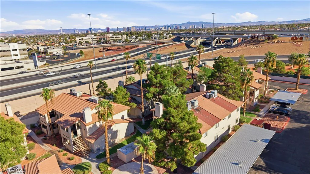 753 Rock Springs, Las Vegas, NV 89128