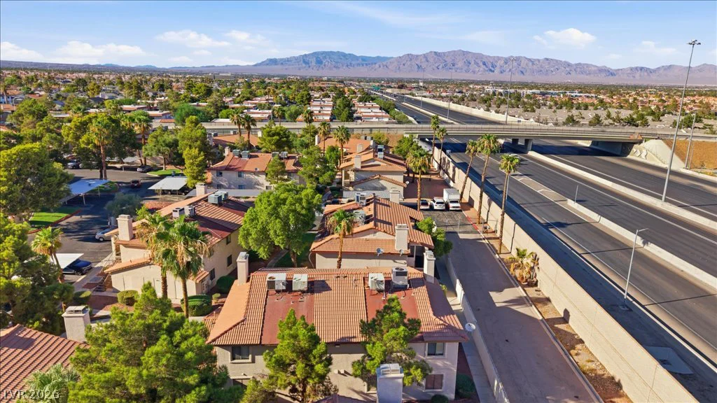 753 Rock Springs, Las Vegas, NV 89128